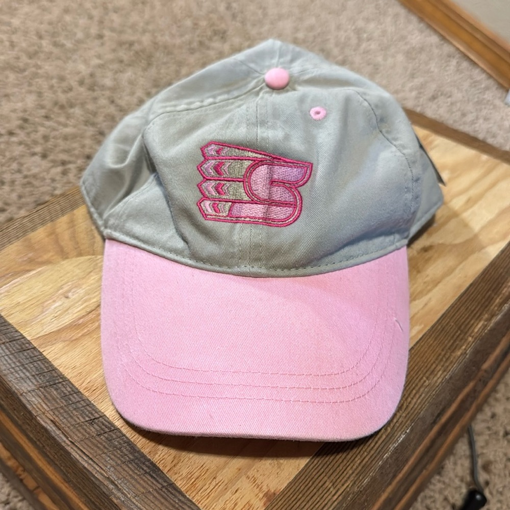Spokane Chiefs NWT ballcap-pink and taupe